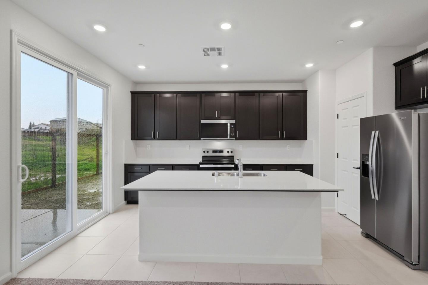 Detail Gallery Image 8 of 29 For 4560 Union Pl, Antioch,  CA 94531 - 3 Beds | 2/1 Baths