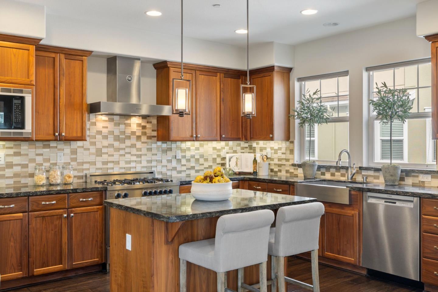 Detail Gallery Image 10 of 44 For 416 Longden Ave, San Mateo,  CA 94403 - 4 Beds | 3/1 Baths