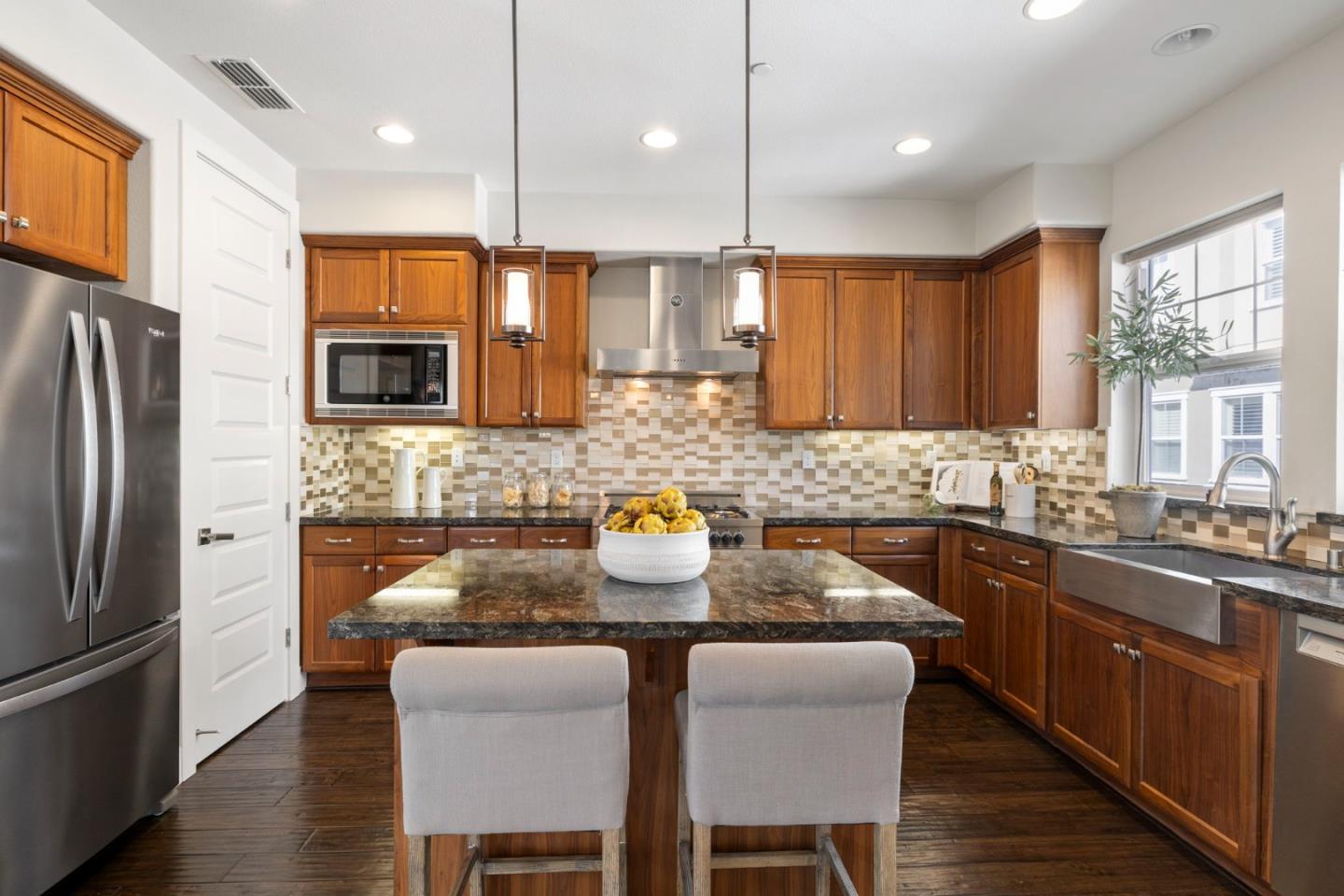 Detail Gallery Image 11 of 44 For 416 Longden Ave, San Mateo,  CA 94403 - 4 Beds | 3/1 Baths