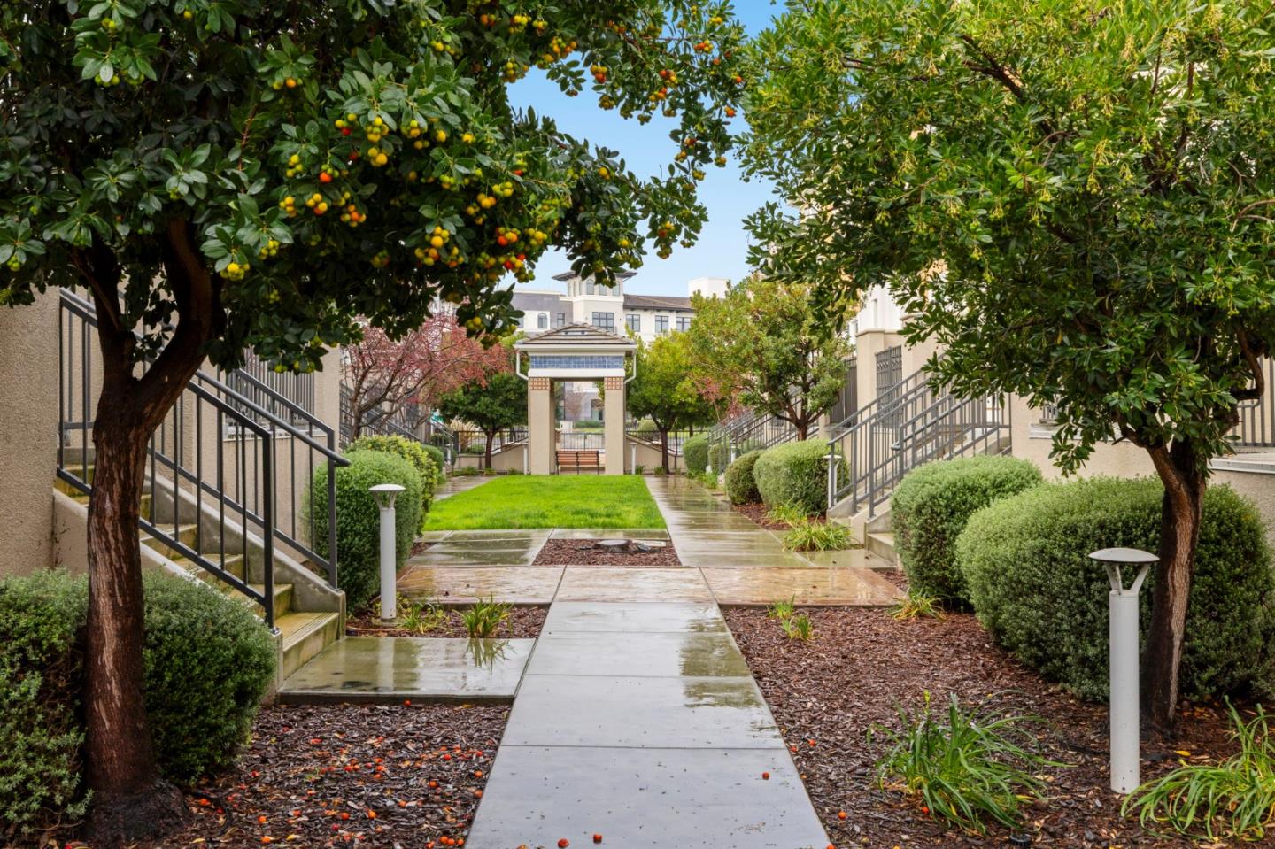 Detail Gallery Image 3 of 44 For 416 Longden Ave, San Mateo,  CA 94403 - 4 Beds | 3/1 Baths
