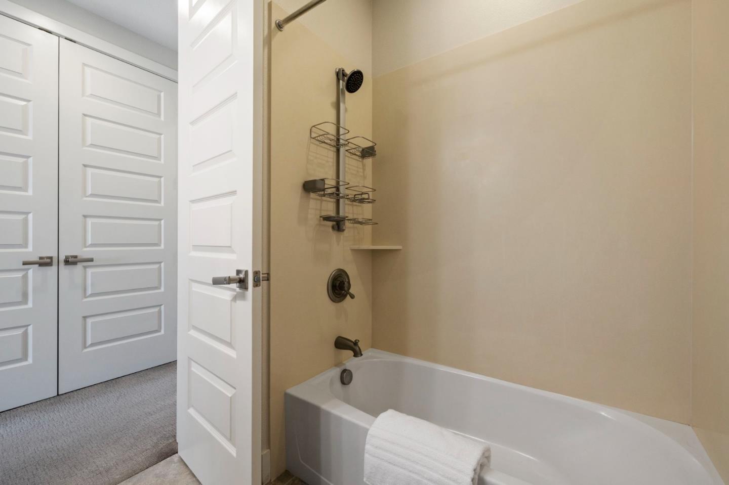 Detail Gallery Image 33 of 44 For 416 Longden Ave, San Mateo,  CA 94403 - 4 Beds | 3/1 Baths