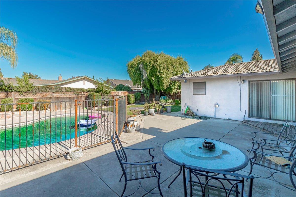 Detail Gallery Image 28 of 33 For 2425 Becker Ct, Modesto,  CA 95358 - 3 Beds | 2 Baths