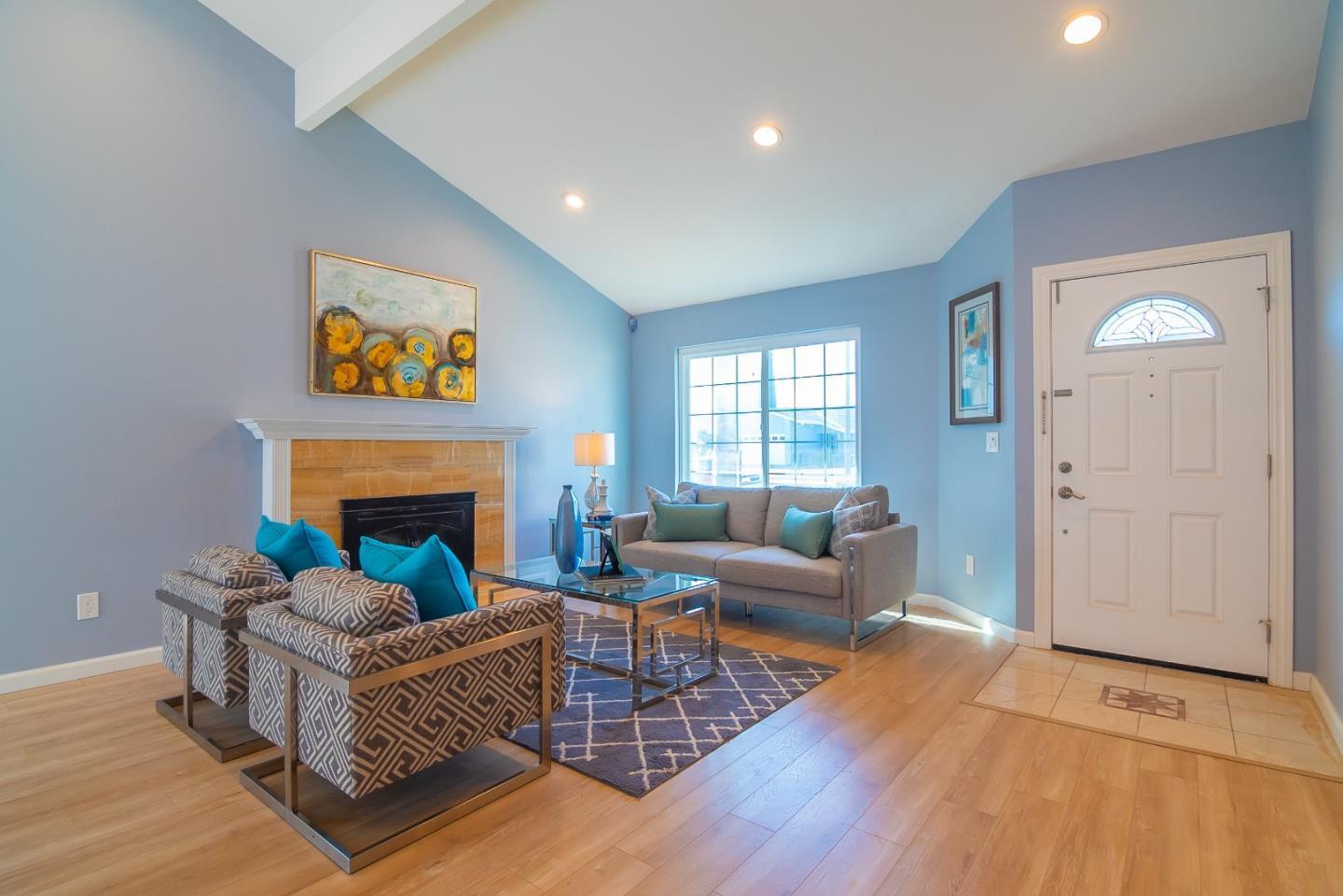 Detail Gallery Image 2 of 3 For 2831 Riedel Rd, San Jose,  CA 95135 - 4 Beds | 2 Baths