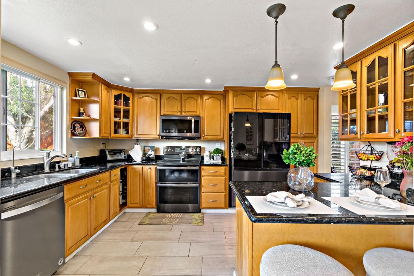 Detail Gallery Image 5 of 53 For 2831 Riedel Rd, San Jose,  CA 95135 - 4 Beds | 2 Baths