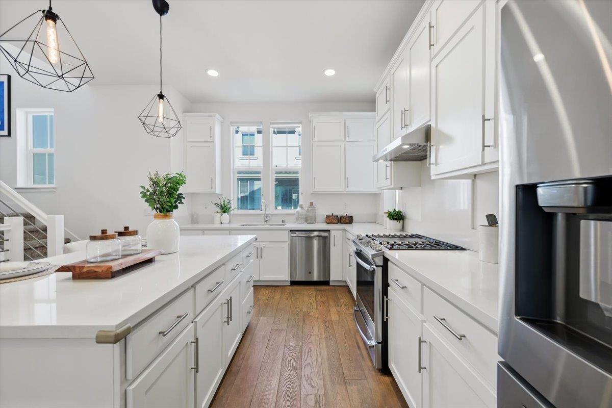 Detail Gallery Image 7 of 67 For 37471 Bay Crest Rd, Newark,  CA 94560 - 4 Beds | 3/1 Baths