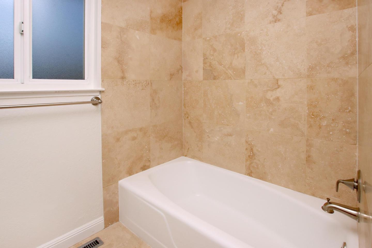 Detail Gallery Image 22 of 44 For 457 Monterey Dr, Aptos,  CA 95003 - 3 Beds | 2/1 Baths