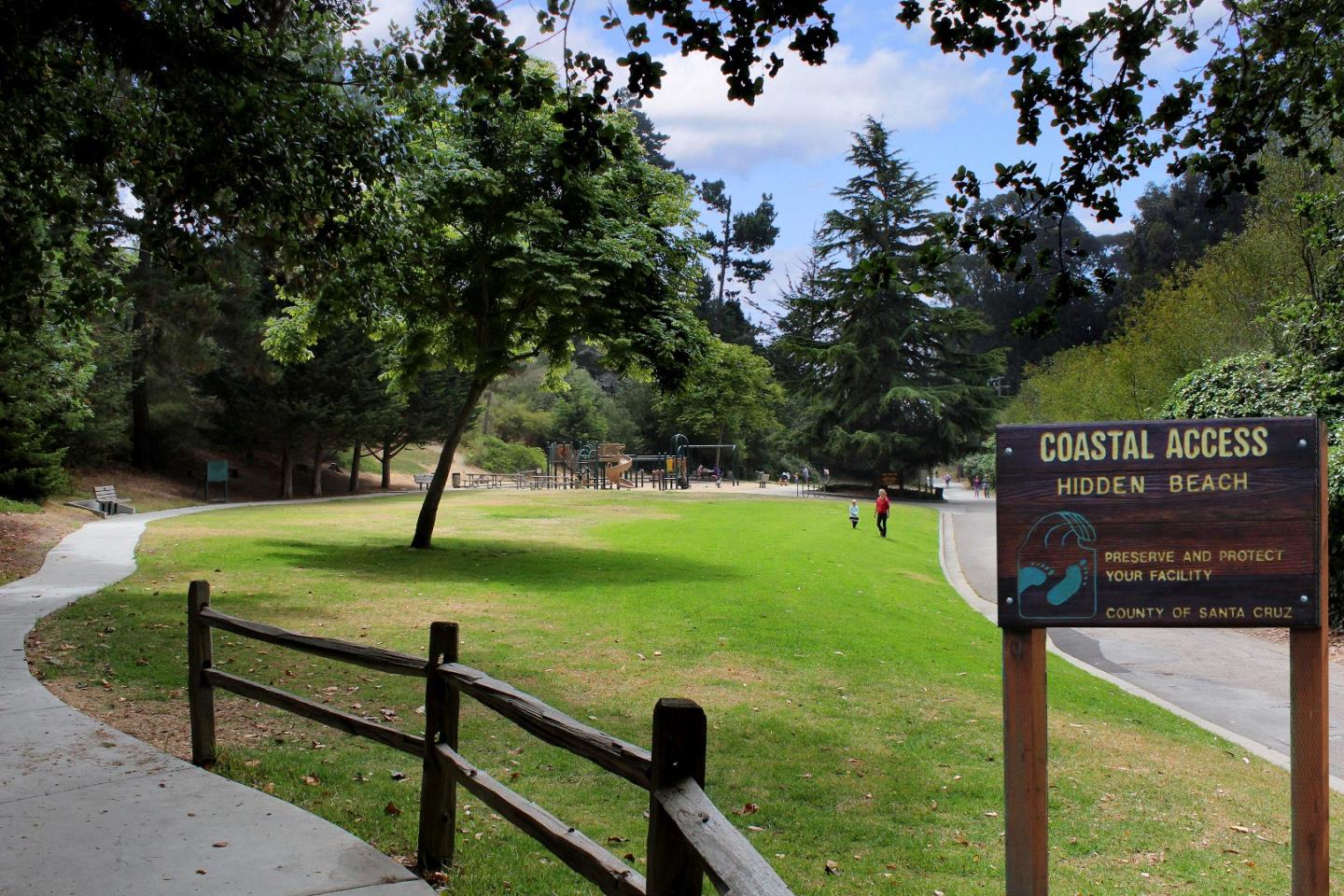 Detail Gallery Image 40 of 44 For 457 Monterey Dr, Aptos,  CA 95003 - 3 Beds | 2/1 Baths