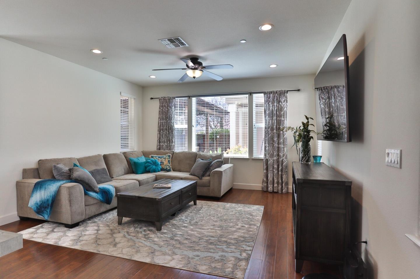 Detail Gallery Image 20 of 61 For 16752 San Clemente Ln, Morgan Hill,  CA 95037 - 3 Beds | 3 Baths