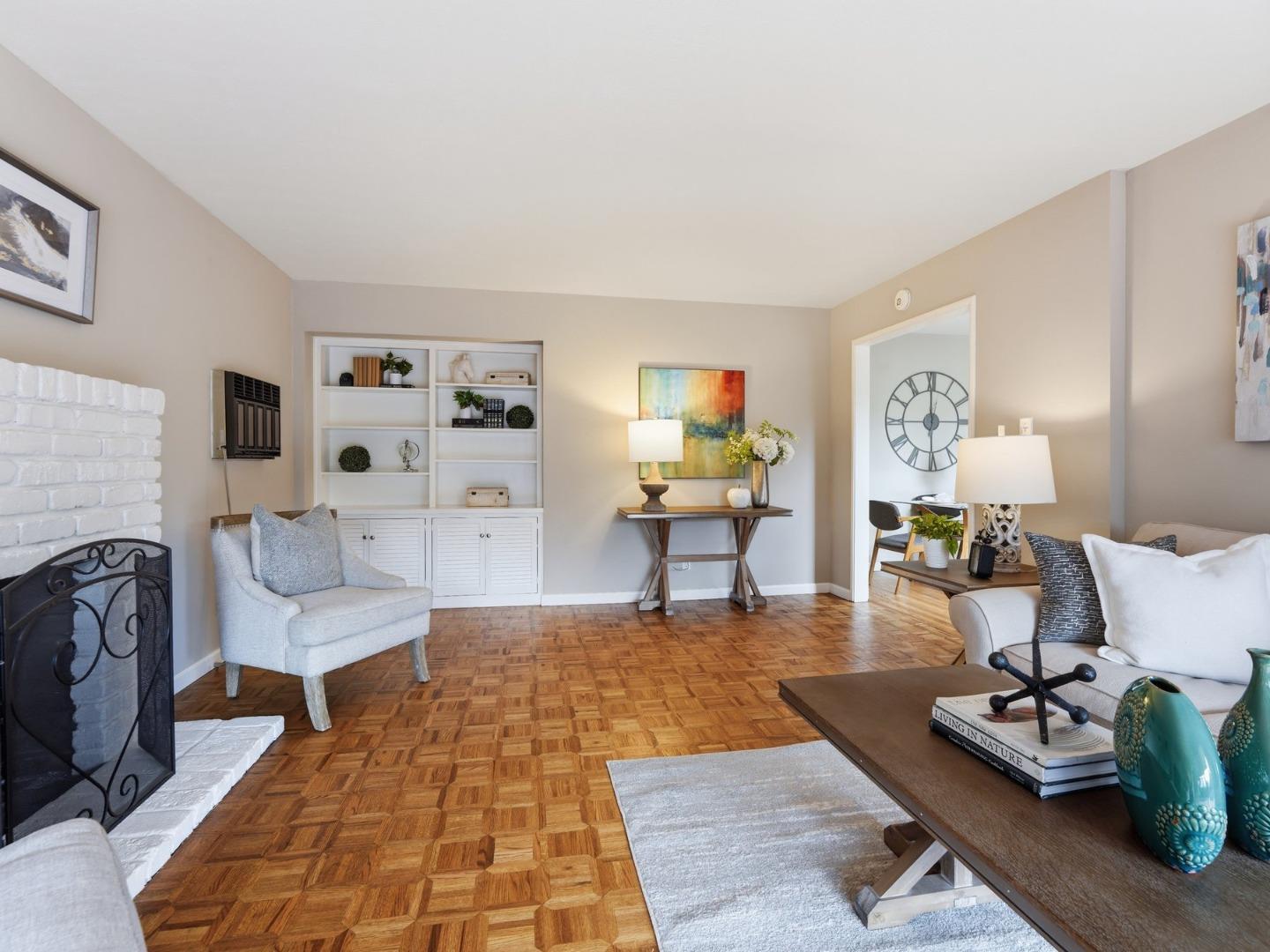 Detail Gallery Image 11 of 33 For 1326 Don Kirk St, Los Altos,  CA 94024 - 3 Beds | 3/1 Baths