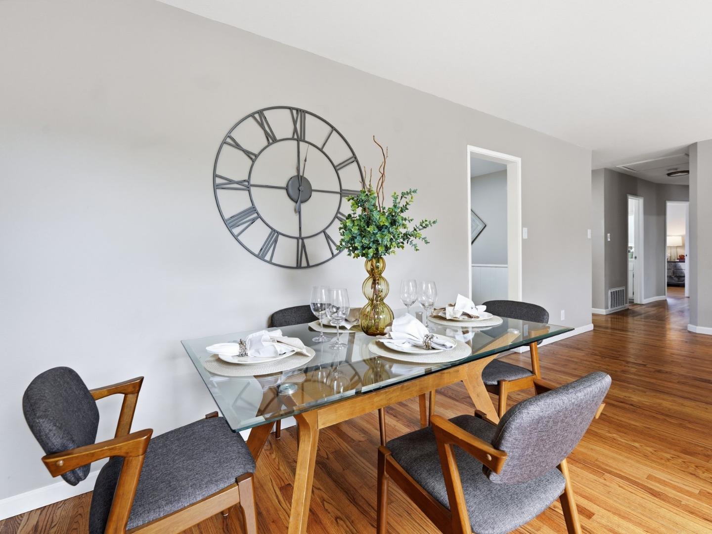 Detail Gallery Image 7 of 33 For 1326 Don Kirk St, Los Altos,  CA 94024 - 3 Beds | 3/1 Baths