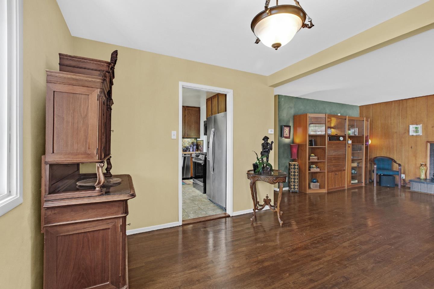 Detail Gallery Image 13 of 41 For 1184 Escalero Ave, Pacifica,  CA 94044 - 3 Beds | 1 Baths