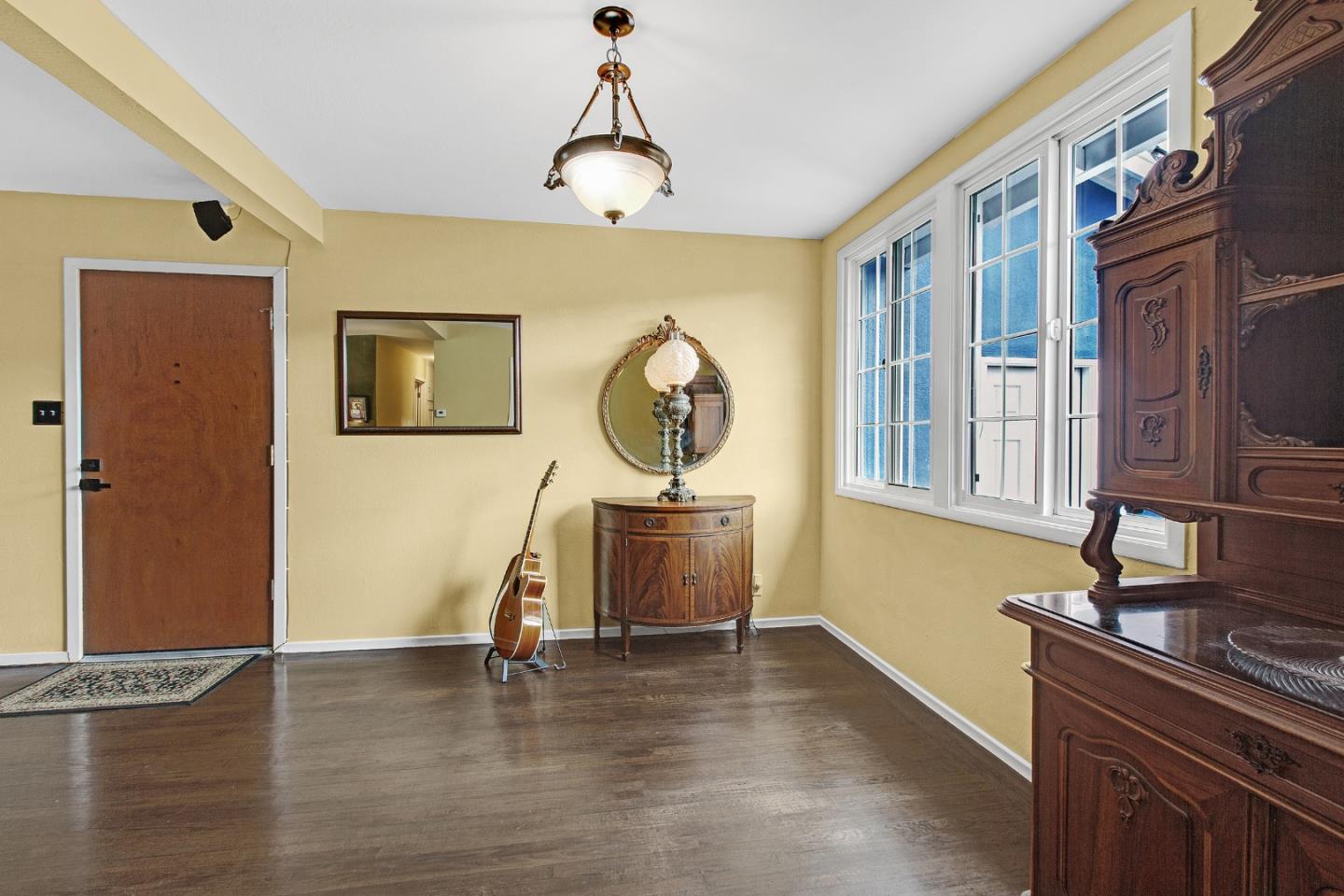 Detail Gallery Image 14 of 41 For 1184 Escalero Ave, Pacifica,  CA 94044 - 3 Beds | 1 Baths