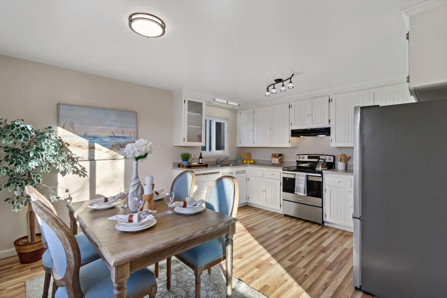 Detail Gallery Image 20 of 80 For 404 Monterey Ave, Capitola,  CA 95010 - – Beds | – Baths