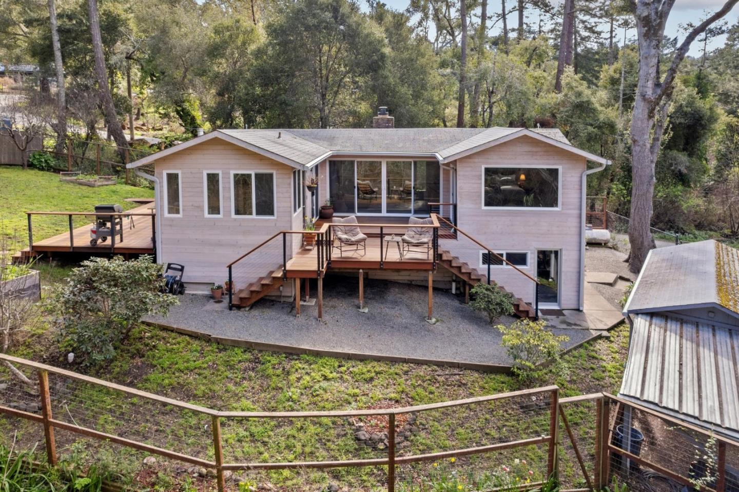 Detail Gallery Image 5 of 40 For 50 Escondido Pl, La Honda,  CA 94020 - 2 Beds | 1 Baths