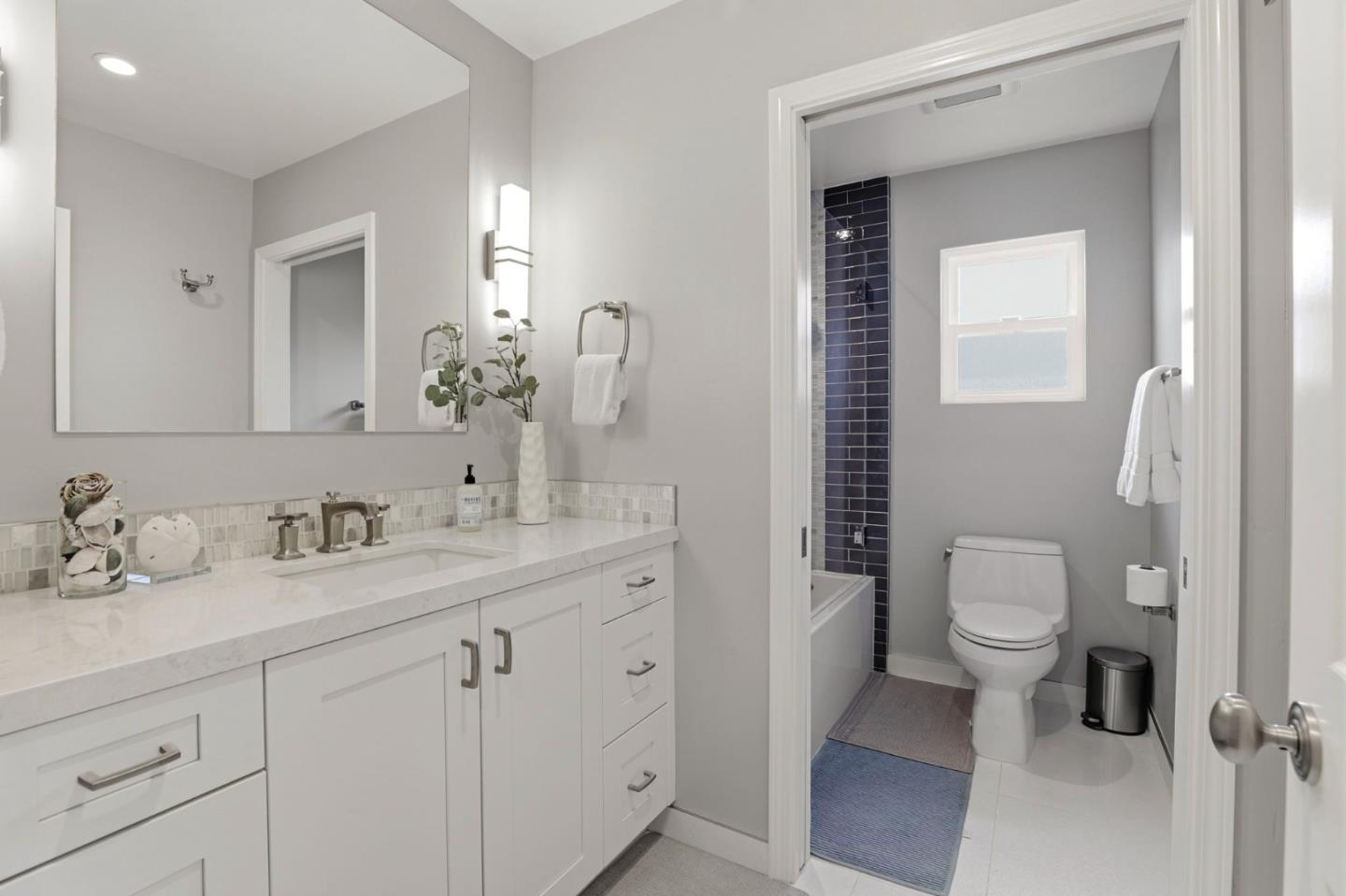 Detail Gallery Image 14 of 24 For 4964 Adair Way, San Jose,  CA 95124 - 4 Beds | 3 Baths