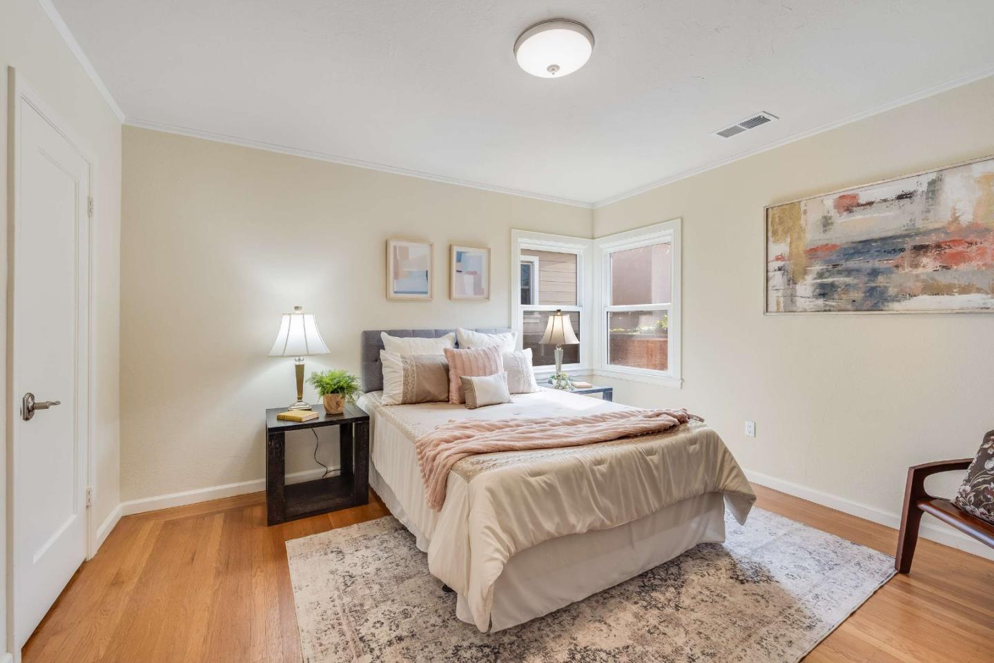 Detail Gallery Image 11 of 20 For 1315 Carmelita Ave, Burlingame,  CA 94010 - 1 Beds | 1 Baths