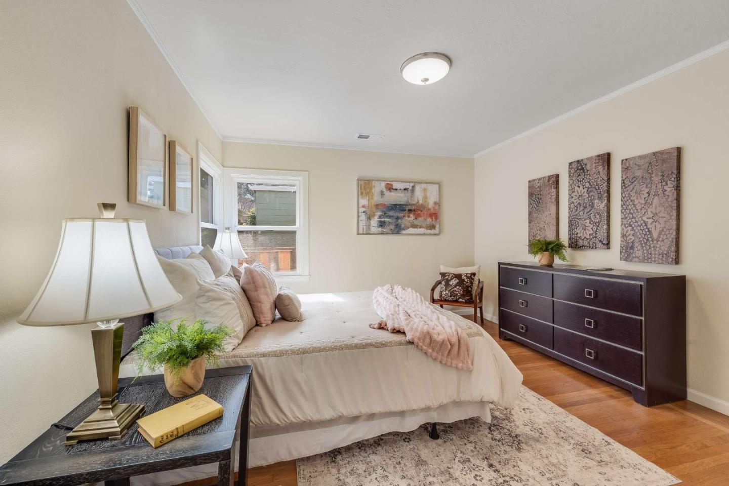 Detail Gallery Image 12 of 20 For 1315 Carmelita Ave, Burlingame,  CA 94010 - 1 Beds | 1 Baths