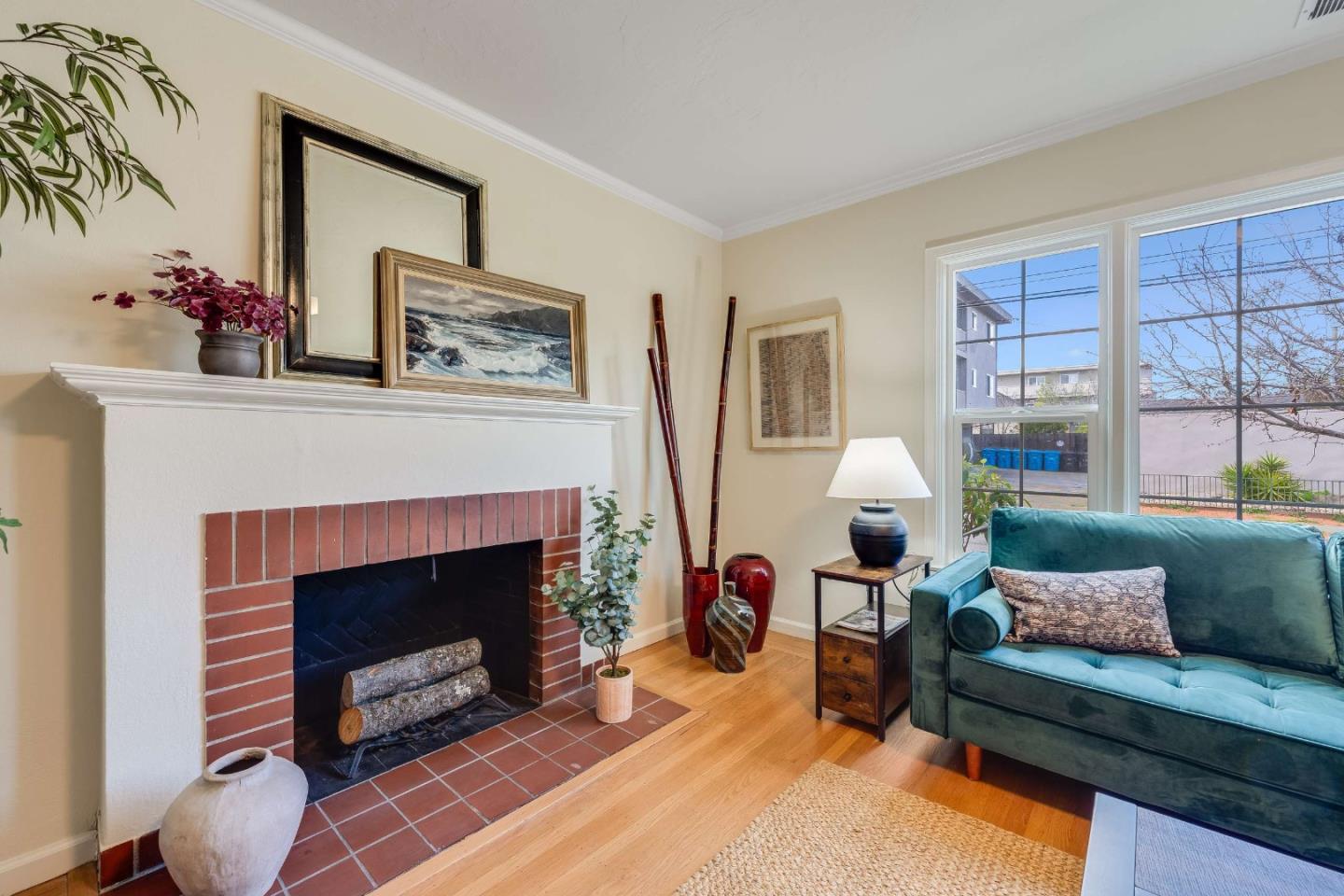 Detail Gallery Image 5 of 20 For 1315 Carmelita Ave, Burlingame,  CA 94010 - 1 Beds | 1 Baths