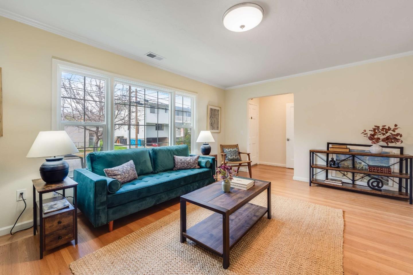 Detail Gallery Image 6 of 20 For 1315 Carmelita Ave, Burlingame,  CA 94010 - 1 Beds | 1 Baths