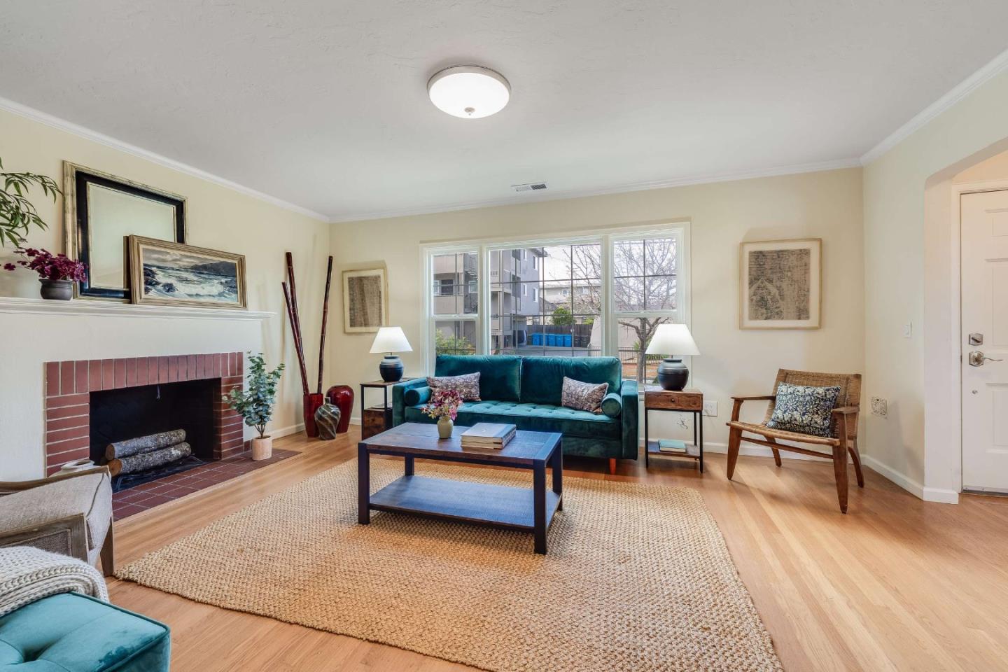 Detail Gallery Image 7 of 20 For 1315 Carmelita Ave, Burlingame,  CA 94010 - 1 Beds | 1 Baths