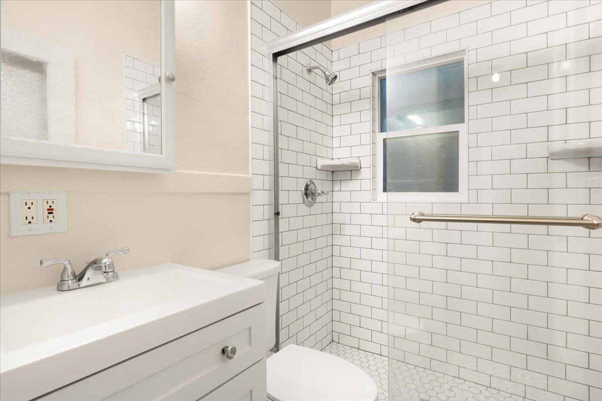 Detail Gallery Image 14 of 34 For 15 Hawthorne Way, San Jose,  CA 95110 - – Beds | – Baths