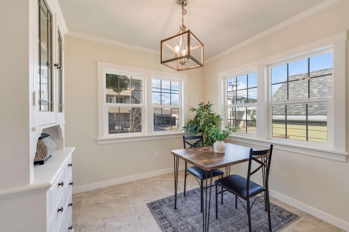 Detail Gallery Image 16 of 33 For 1044 Paloma Ave, Burlingame,  CA 94010 - 2 Beds | 1 Baths