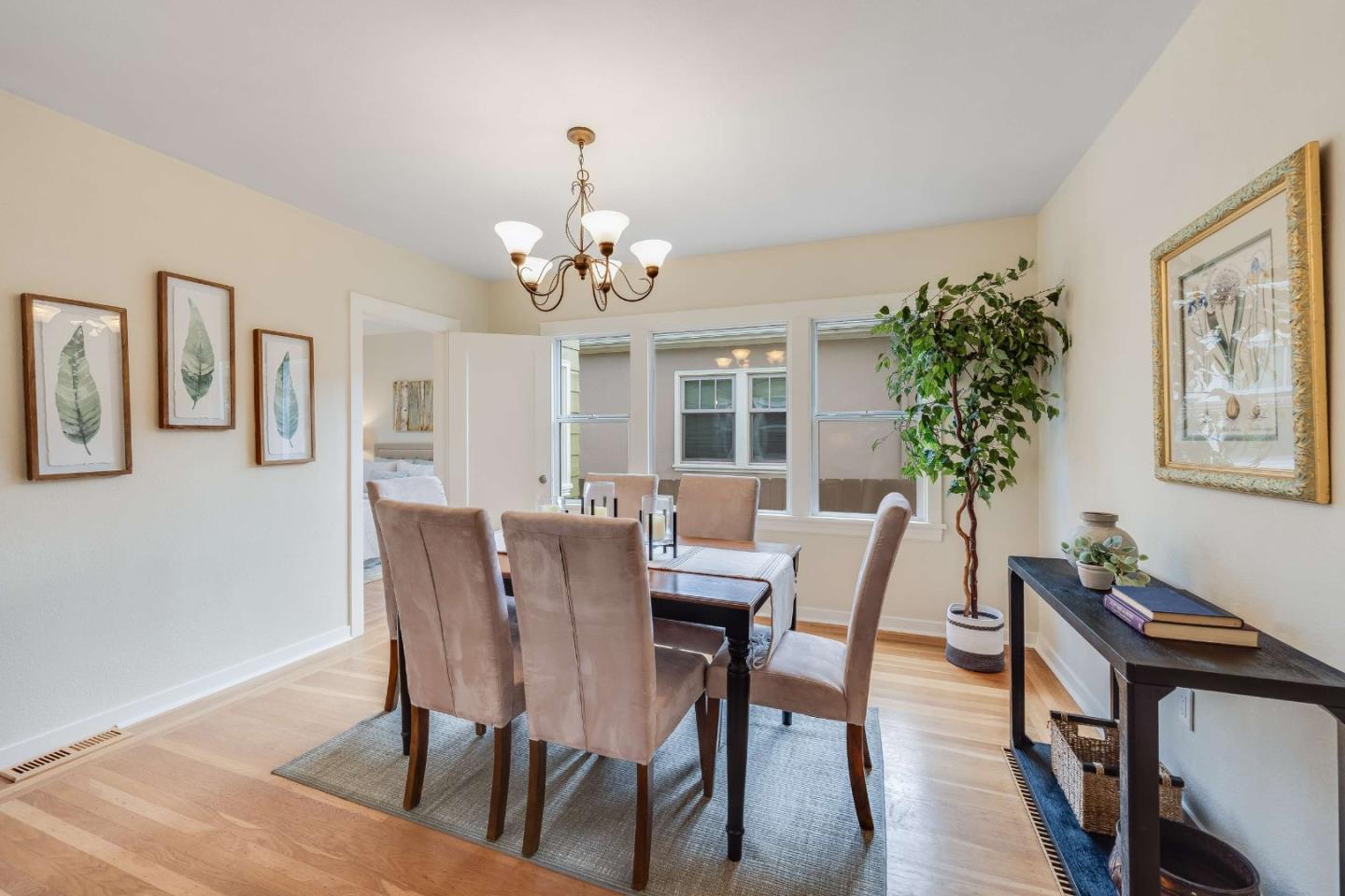 Detail Gallery Image 18 of 33 For 1044 Paloma Ave, Burlingame,  CA 94010 - 2 Beds | 1 Baths