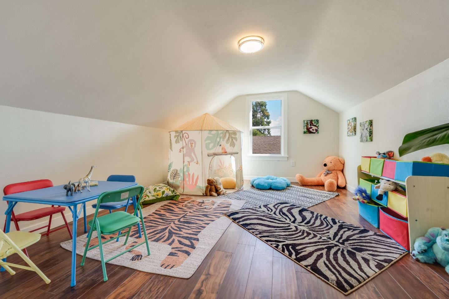 Detail Gallery Image 26 of 33 For 1044 Paloma Ave, Burlingame,  CA 94010 - 2 Beds | 1 Baths