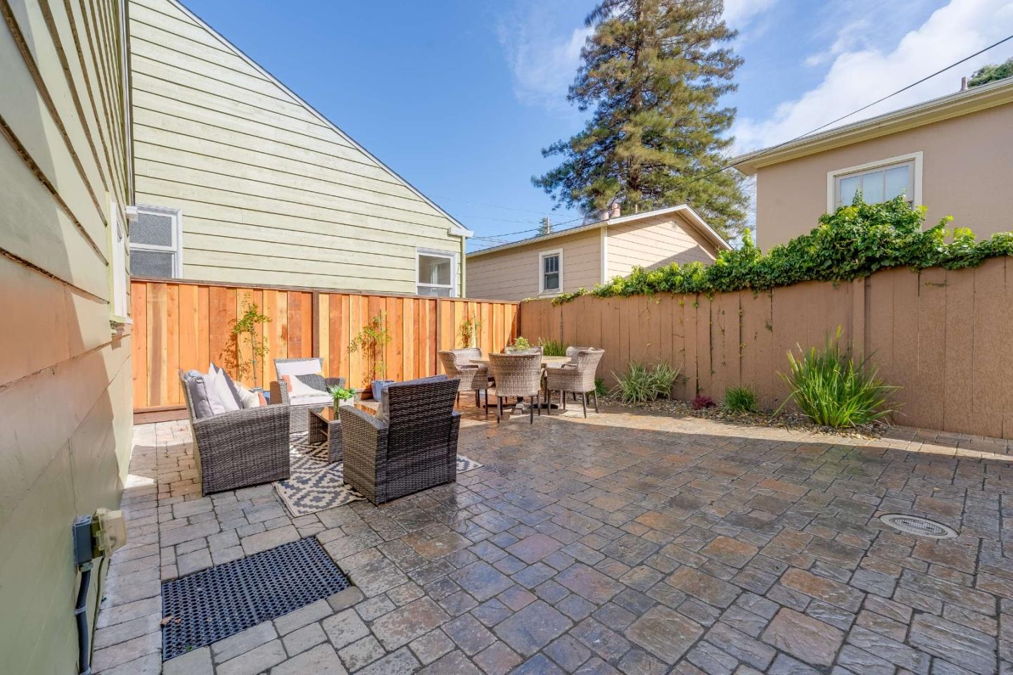 Detail Gallery Image 29 of 33 For 1044 Paloma Ave, Burlingame,  CA 94010 - 2 Beds | 1 Baths