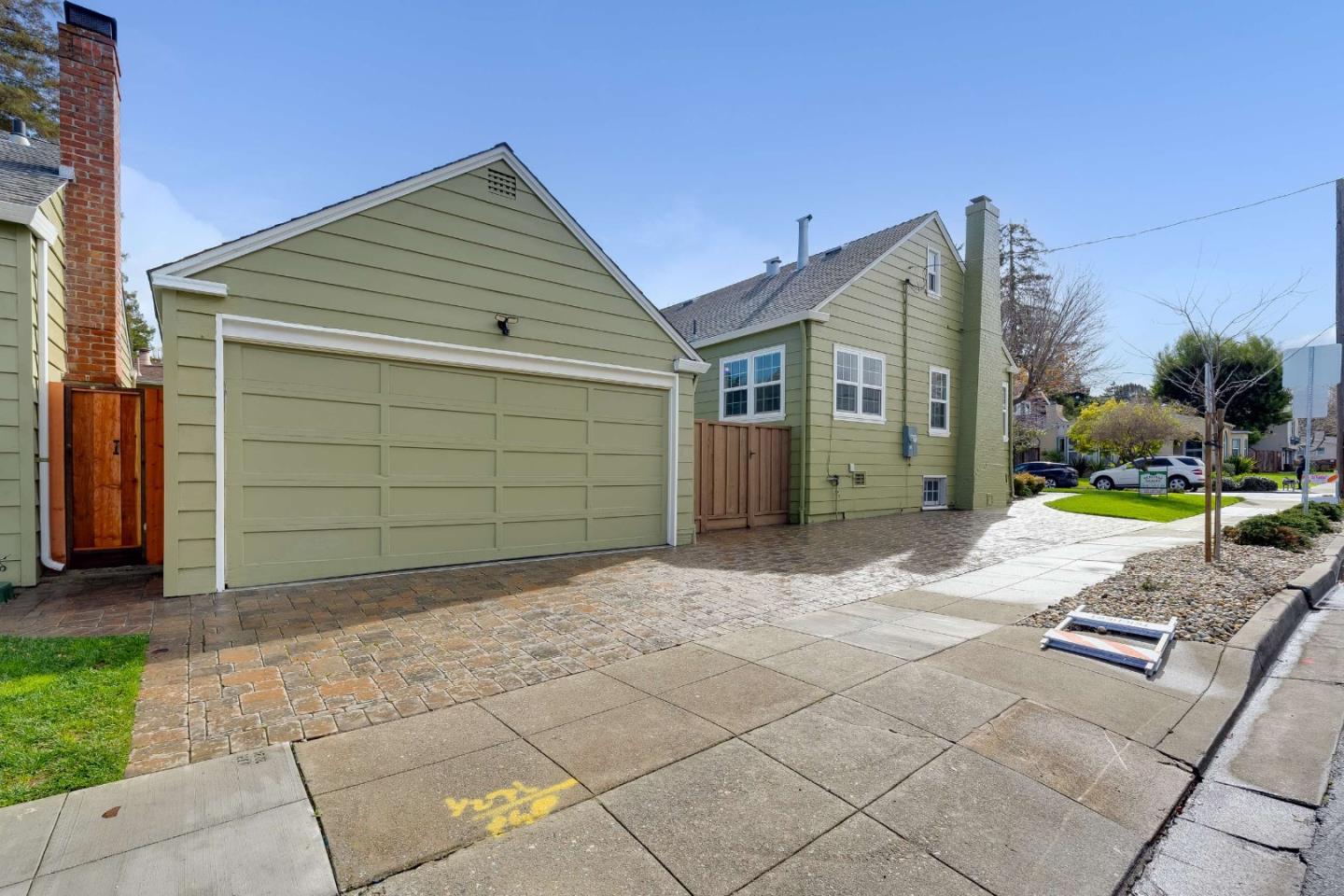 Detail Gallery Image 32 of 33 For 1044 Paloma Ave, Burlingame,  CA 94010 - 2 Beds | 1 Baths