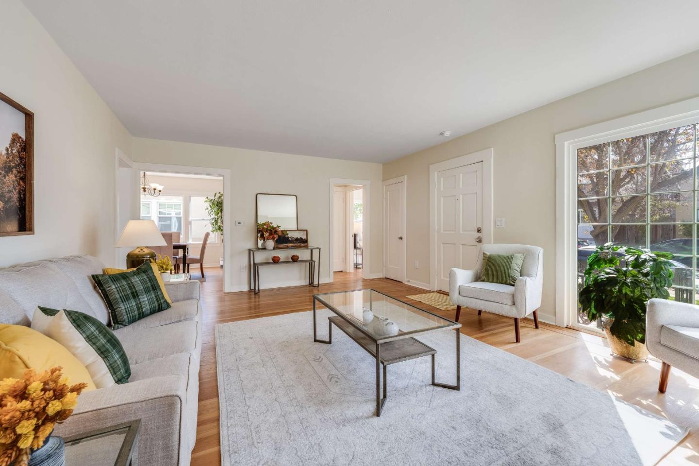 Detail Gallery Image 7 of 33 For 1044 Paloma Ave, Burlingame,  CA 94010 - 2 Beds | 1 Baths