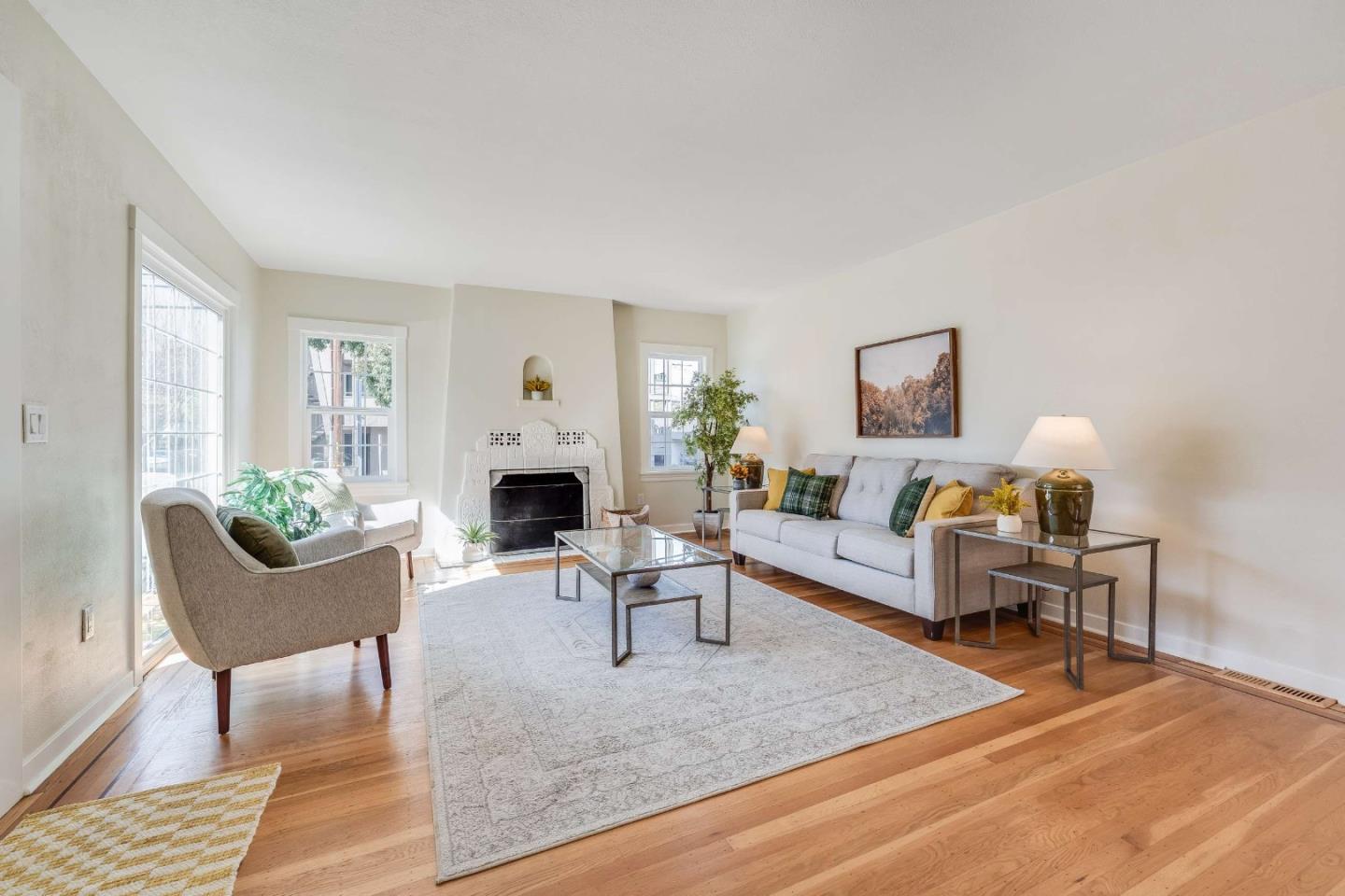 Detail Gallery Image 8 of 33 For 1044 Paloma Ave, Burlingame,  CA 94010 - 2 Beds | 1 Baths