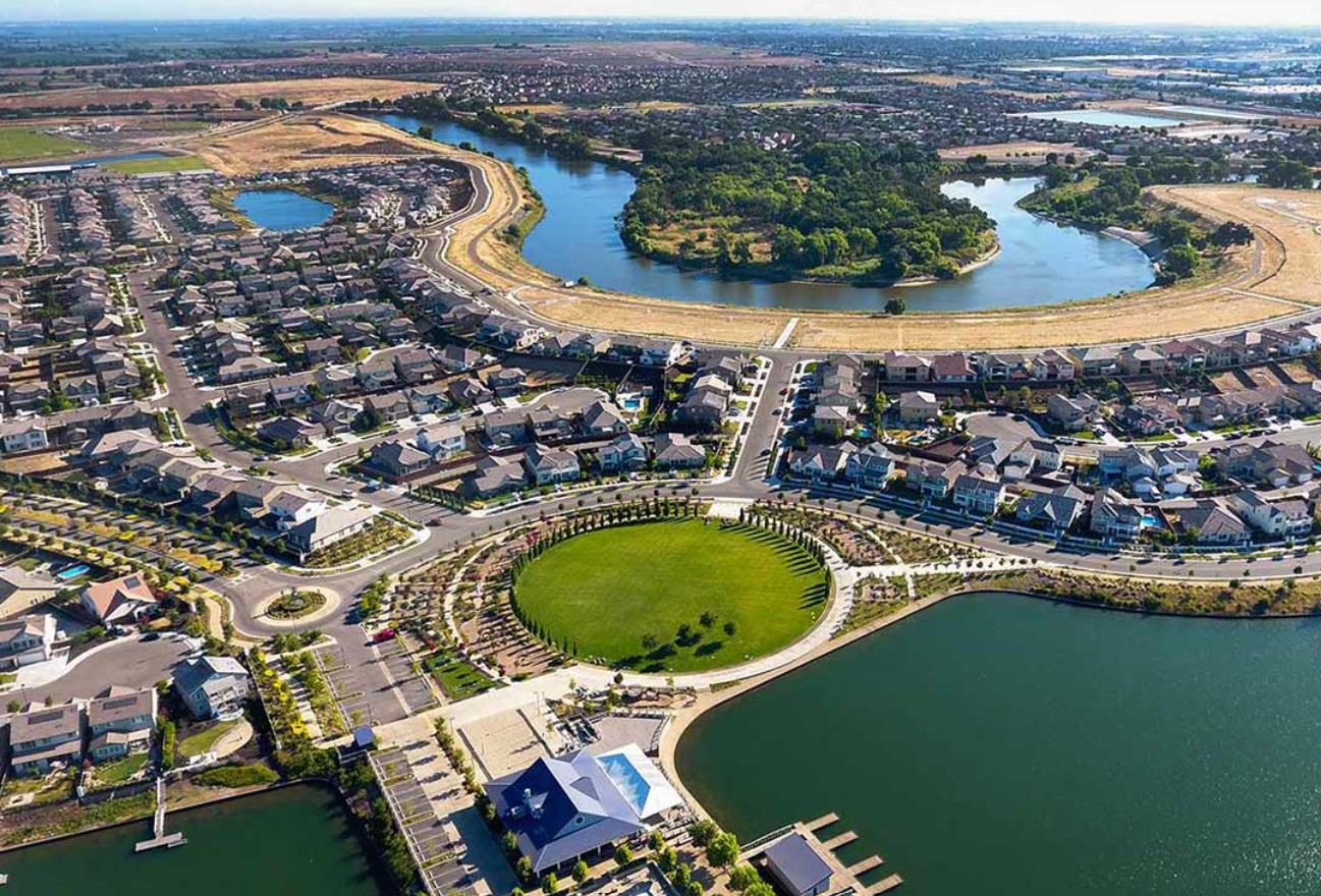 Detail Gallery Image 4 of 15 For 4592 Strandberg, Lathrop,  CA 95330 - 4 Beds | 3 Baths