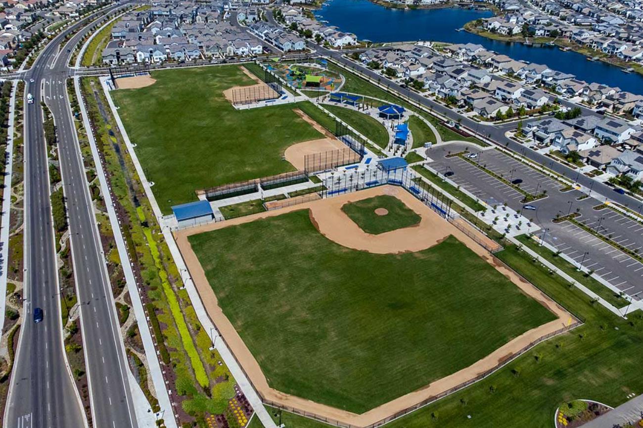 Detail Gallery Image 5 of 15 For 4592 Strandberg, Lathrop,  CA 95330 - 4 Beds | 3 Baths