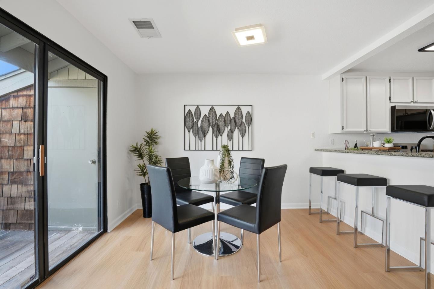 Photo #12: ML82035718 Listing: Photo #12