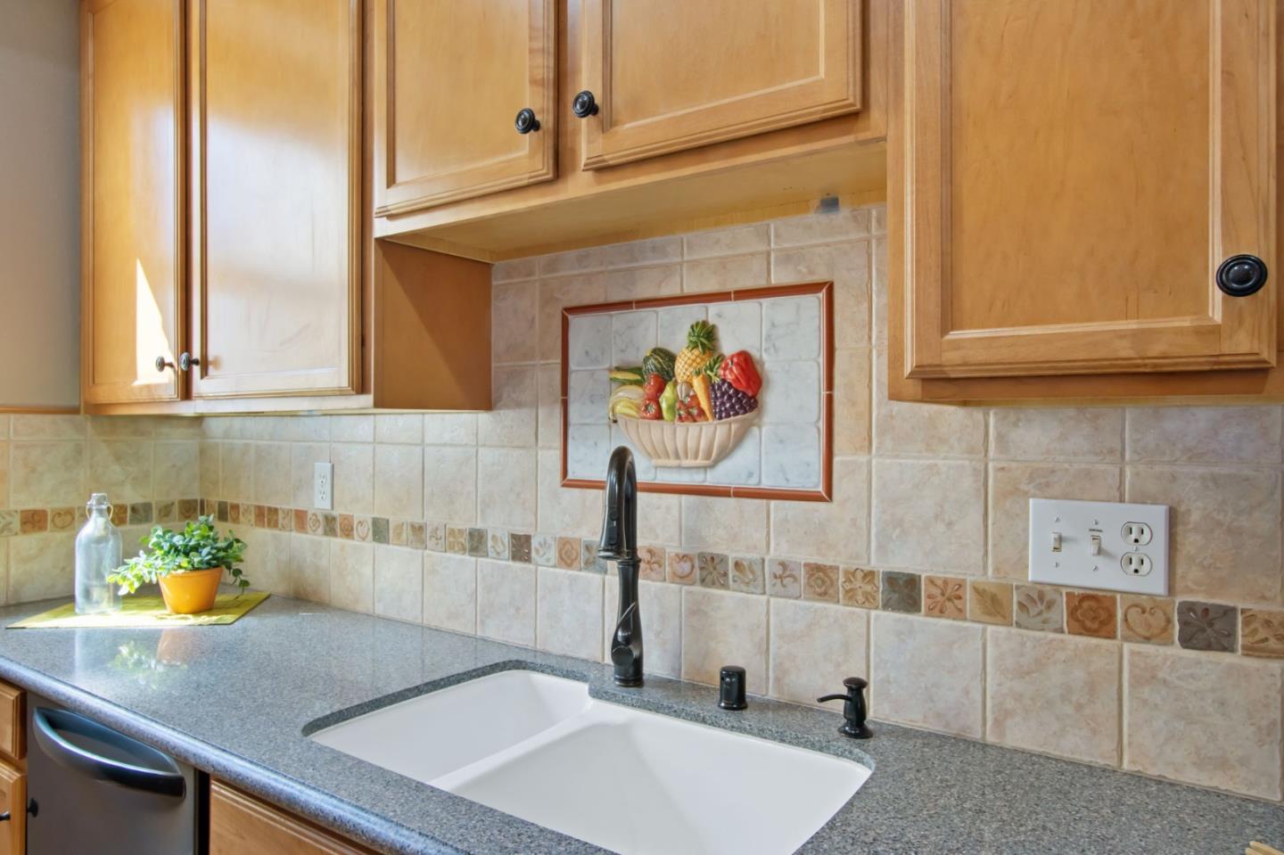 Detail Gallery Image 14 of 42 For 164 Montelena Ct, Mountain View,  CA 94040 - 3 Beds | 3 Baths