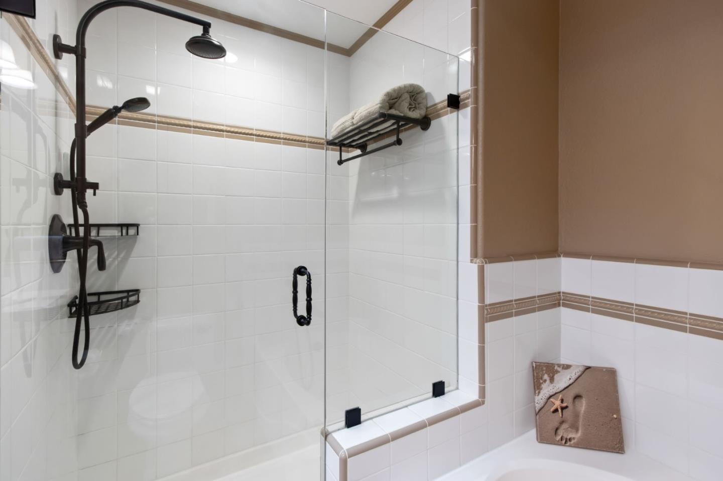 Detail Gallery Image 25 of 42 For 164 Montelena Ct, Mountain View,  CA 94040 - 3 Beds | 3 Baths