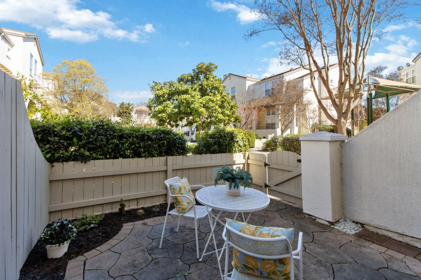 Detail Gallery Image 31 of 42 For 164 Montelena Ct, Mountain View,  CA 94040 - 3 Beds | 3 Baths