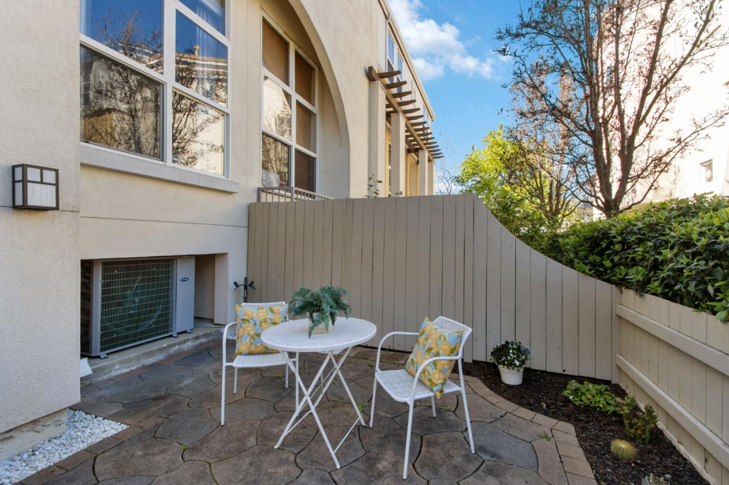 Detail Gallery Image 32 of 42 For 164 Montelena Ct, Mountain View,  CA 94040 - 3 Beds | 3 Baths