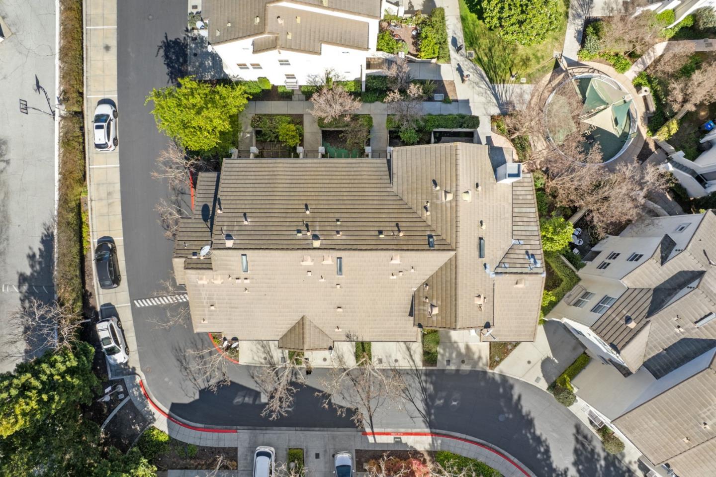 Detail Gallery Image 36 of 42 For 164 Montelena Ct, Mountain View,  CA 94040 - 3 Beds | 3 Baths