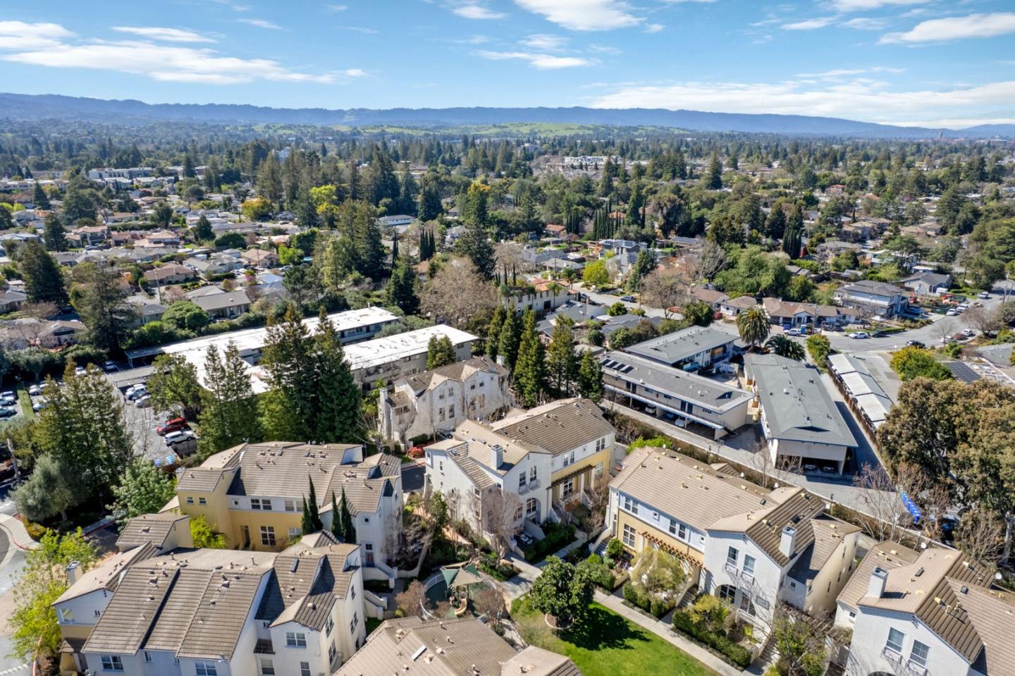 Detail Gallery Image 40 of 42 For 164 Montelena Ct, Mountain View,  CA 94040 - 3 Beds | 3 Baths