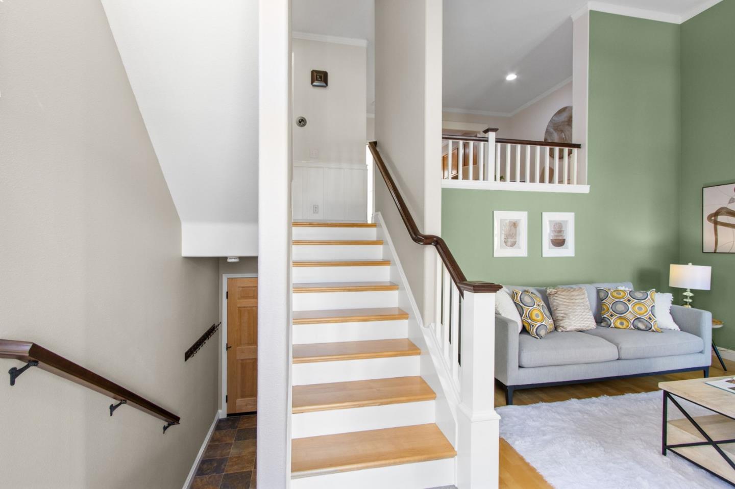 Detail Gallery Image 7 of 42 For 164 Montelena Ct, Mountain View,  CA 94040 - 3 Beds | 3 Baths