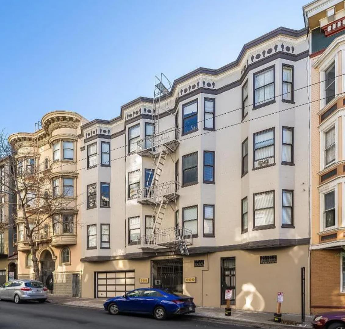 Front Image Thumbnail for ML82035721