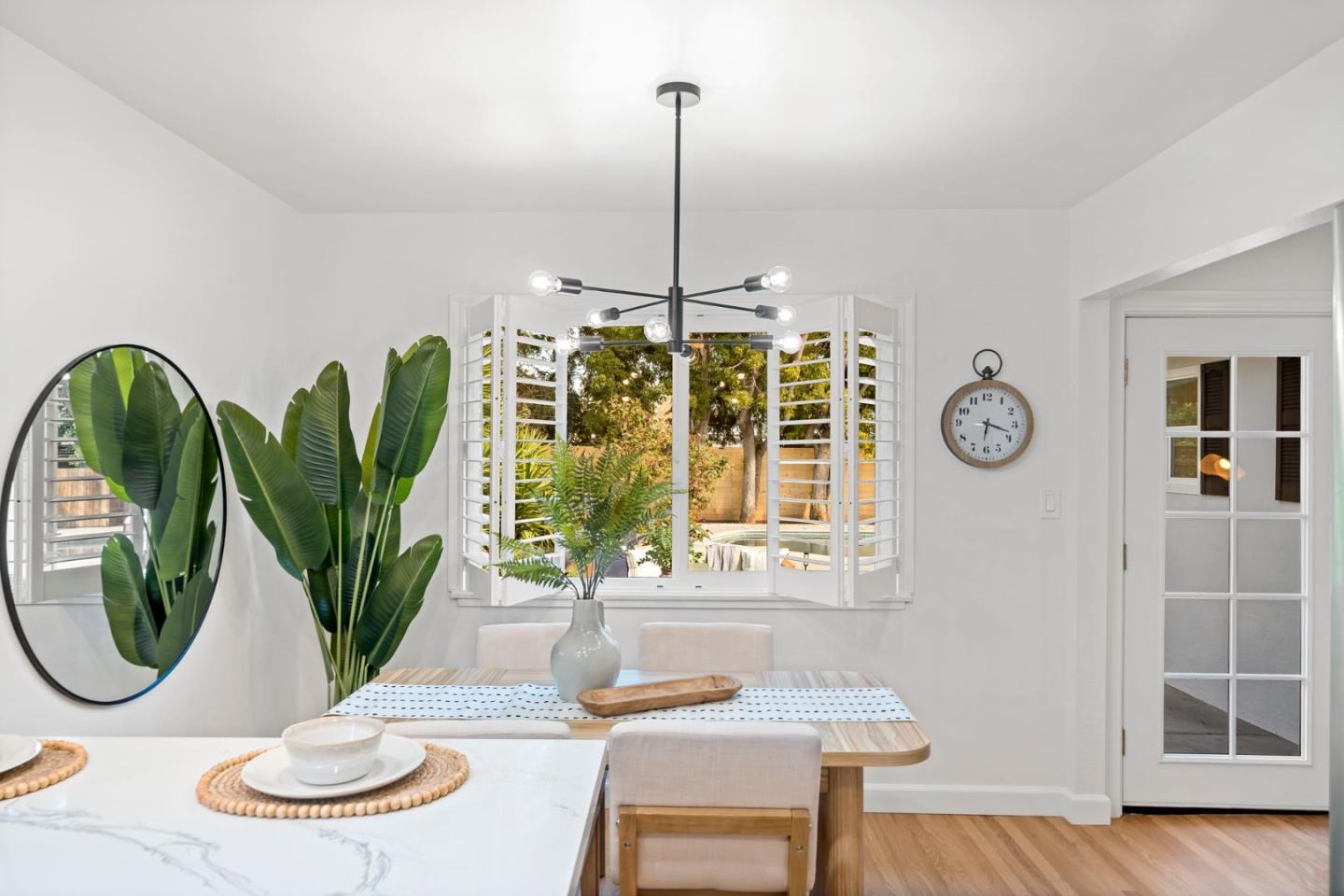 Detail Gallery Image 19 of 45 For 12 Country Ln, Redwood City,  CA 94061 - 3 Beds | 2 Baths