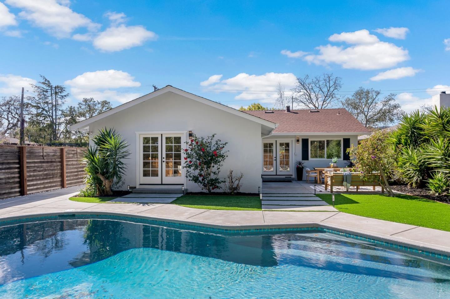 Detail Gallery Image 34 of 45 For 12 Country Ln, Redwood City,  CA 94061 - 3 Beds | 2 Baths