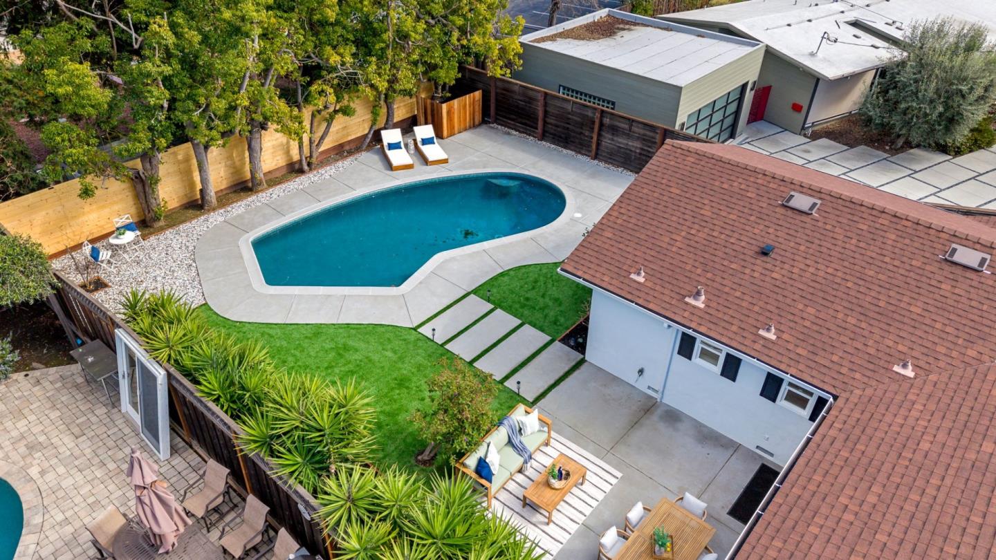 Detail Gallery Image 43 of 45 For 12 Country Ln, Redwood City,  CA 94061 - 3 Beds | 2 Baths