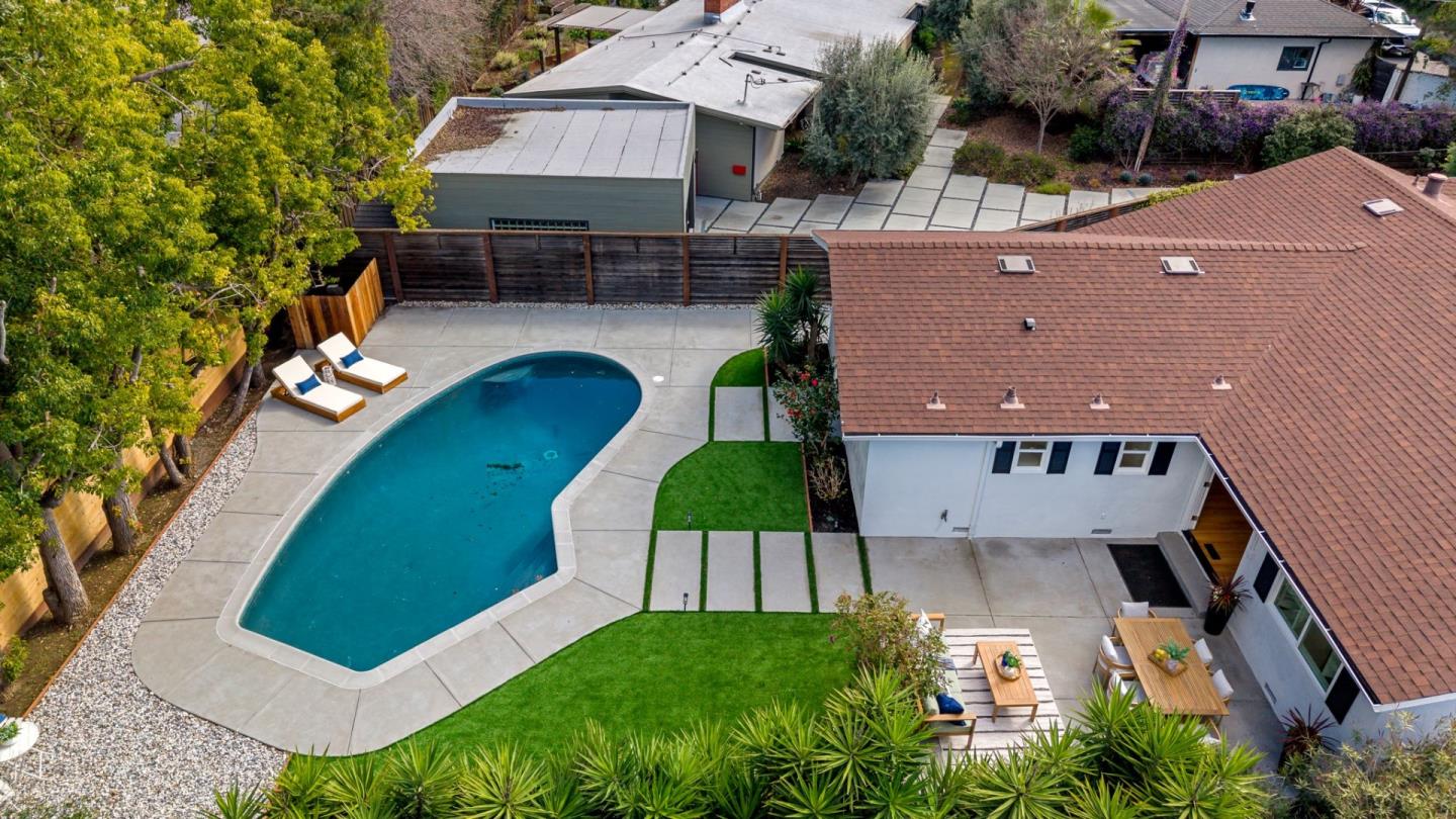 Detail Gallery Image 44 of 45 For 12 Country Ln, Redwood City,  CA 94061 - 3 Beds | 2 Baths