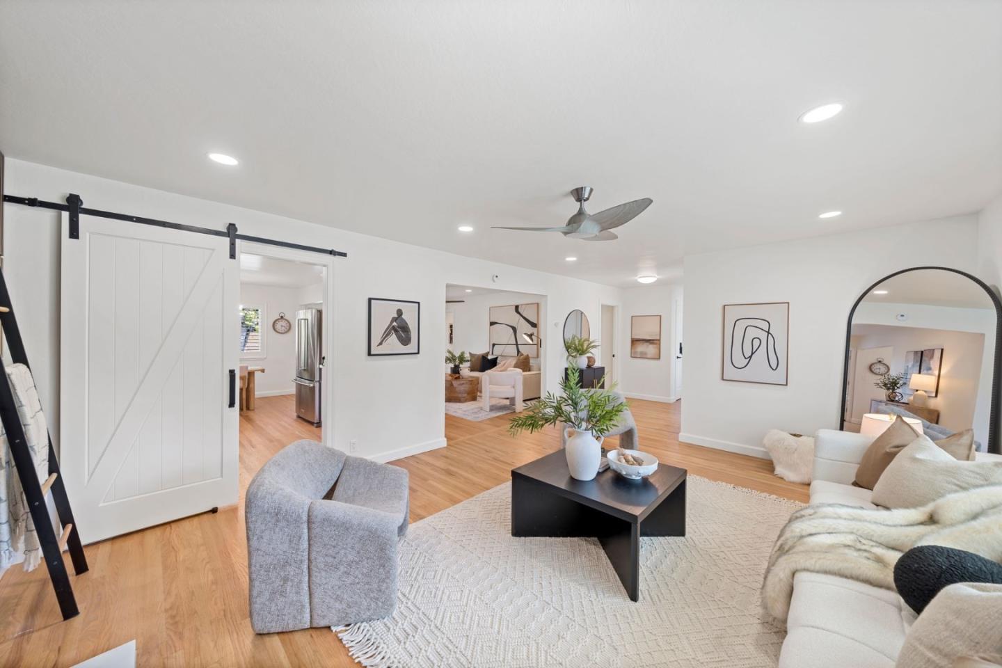 Detail Gallery Image 9 of 45 For 12 Country Ln, Redwood City,  CA 94061 - 3 Beds | 2 Baths