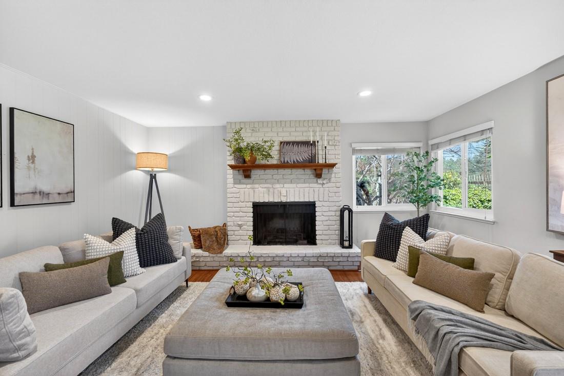 Detail Gallery Image 13 of 42 For 69 Hollins Dr, Santa Cruz,  CA 95060 - 4 Beds | 2 Baths