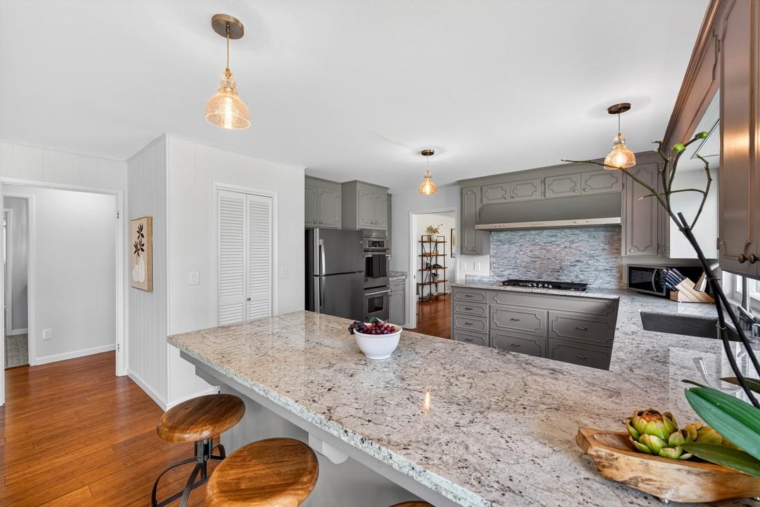 Detail Gallery Image 7 of 42 For 69 Hollins Dr, Santa Cruz,  CA 95060 - 4 Beds | 2 Baths